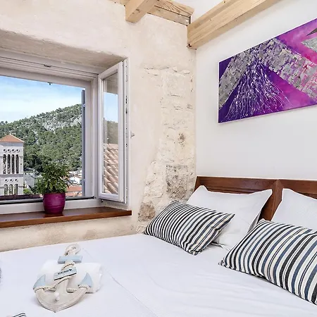 Successus Old Town House Hvar Town